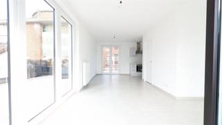 TREVI La Propriété, vous propose ce superbe appartement neuf situé en plein cœur du centre-ville de Charleroi. Ce bien moderne et lumineux se...