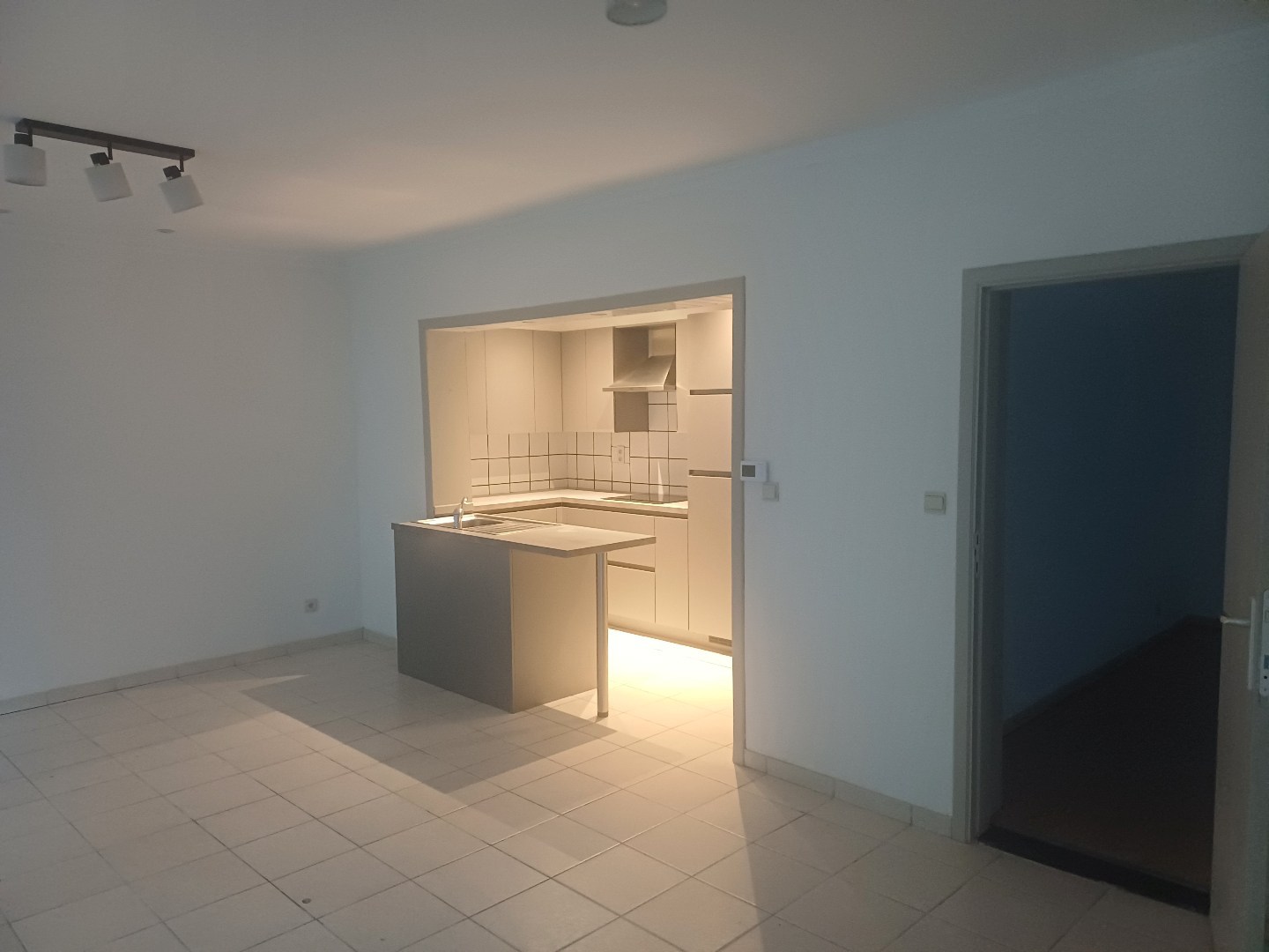 Gerenoveerd instapklaar 1 slaapkamer appartement in Neer (pelt) centrum. - foto 4