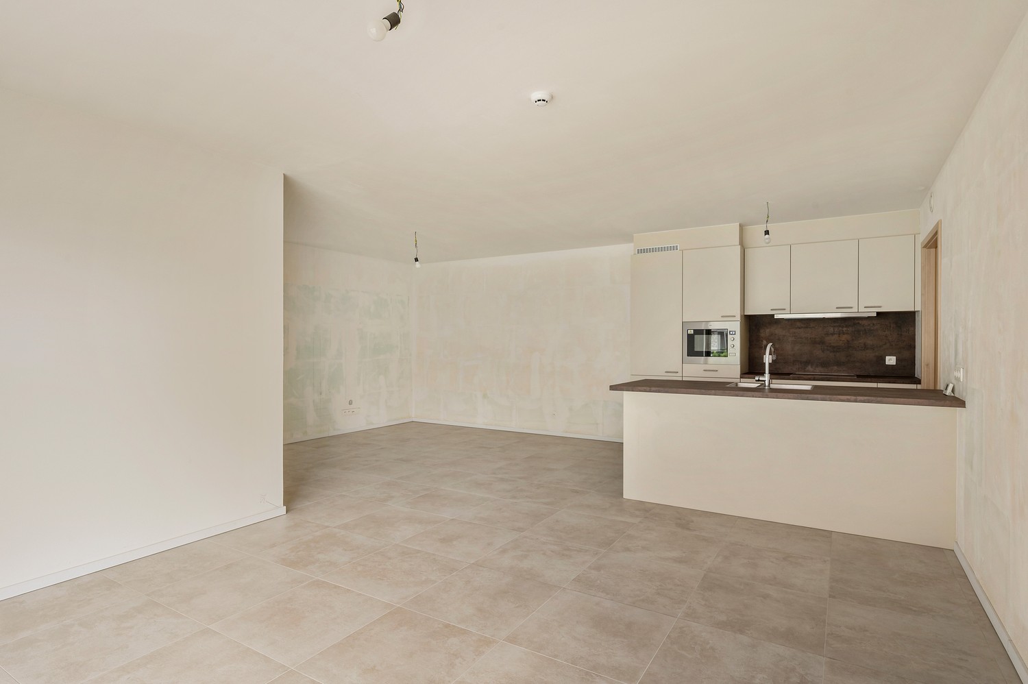 PRACHTIG 3 SLAAPKAMER ASSISTENTIEWONING + GARAGE - foto 4