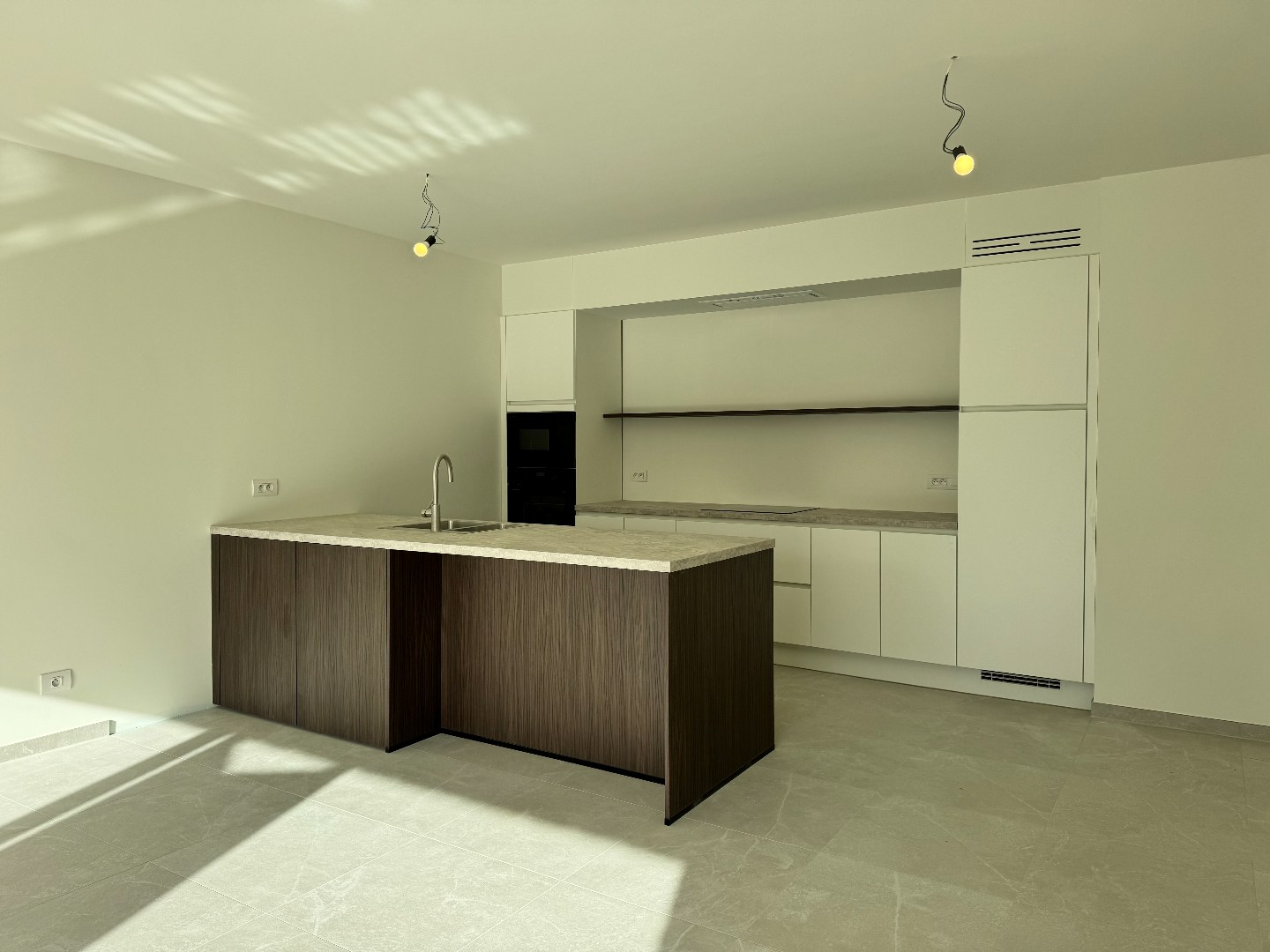 Apartment for sale in Wielsbeke with 3 bedrooms - photo 2