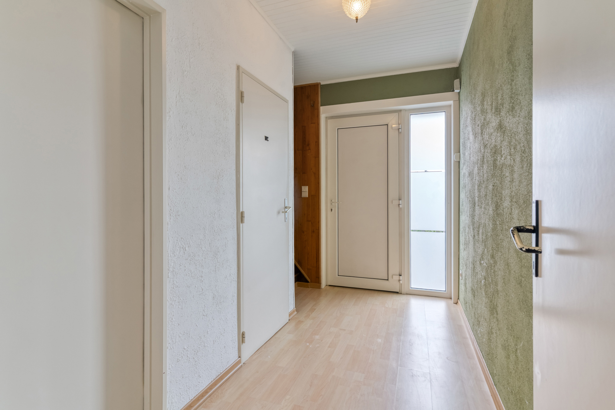 Degelijke woning met 3 slaapkamers - foto 2
