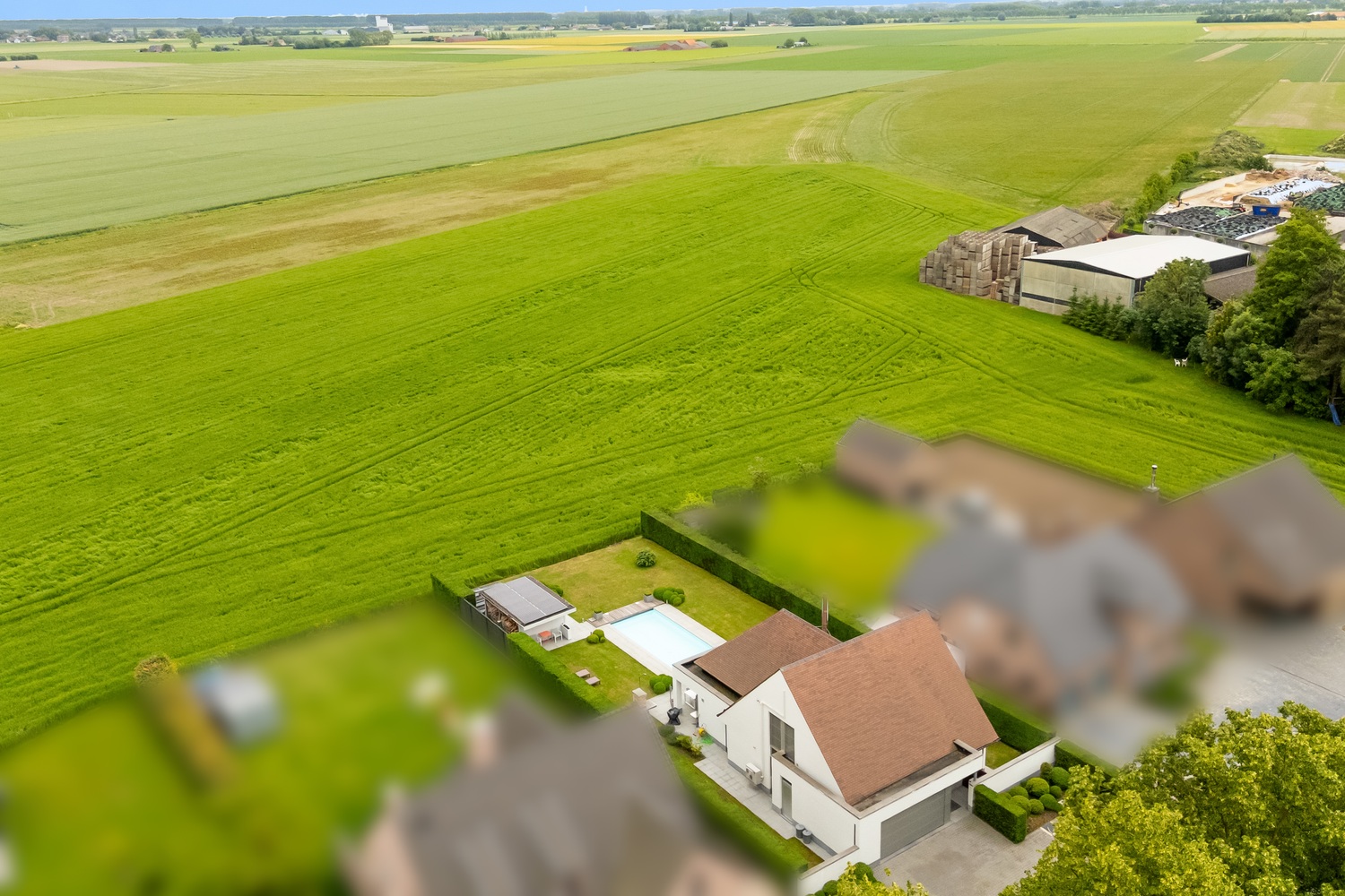 Exclusieve villa met zwembad en adembenemende polderzichten - foto 2