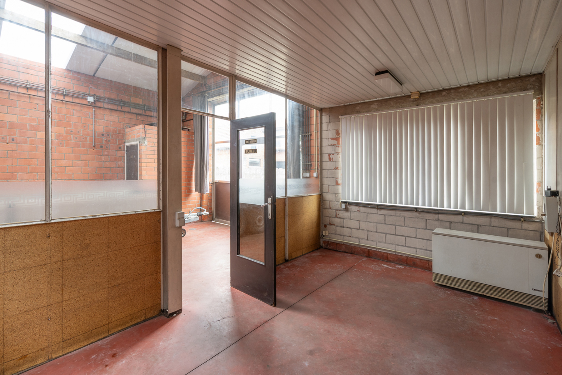 WERKRUIMTE, MAGAZIJN OF OPSLAG BIJ CENTRUM WUUSTWEZEL - foto 5