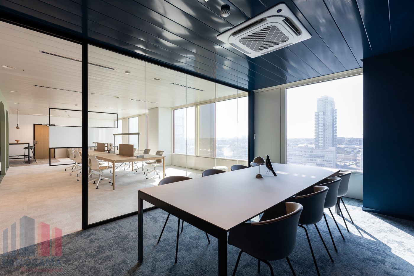 STIJLVOLLE KANTOORRUIMTE VAN 446 m² OP UITSTEKENDE LOCATIE - foto 4