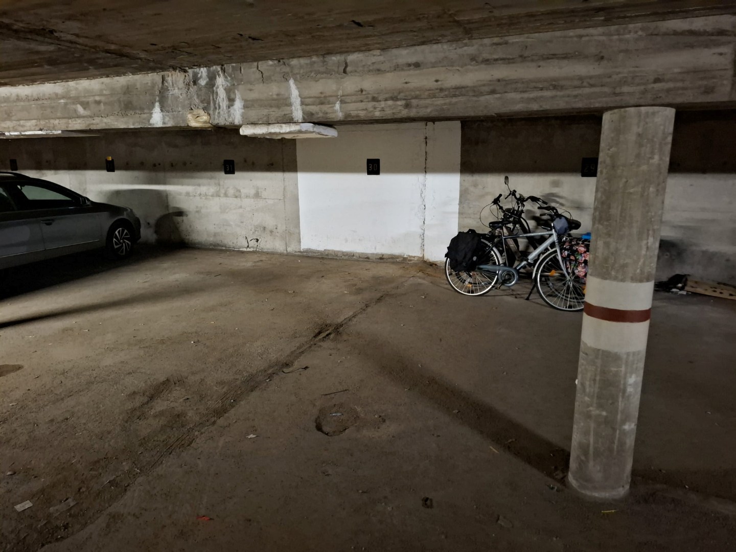 3 ondergrondse autostaanplaatsen - foto 4