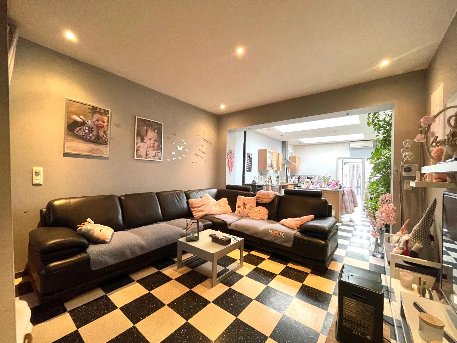 Menen - Ruime woning met 4 slaapkamers in het centrum - foto 2