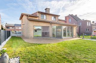 Welkom in de Krommestraat 54, gelegen in een sfeervolle, rustige straat in Blaasveld. Op wandelafstand vindt u diverse winkels, horecagelegenheden...