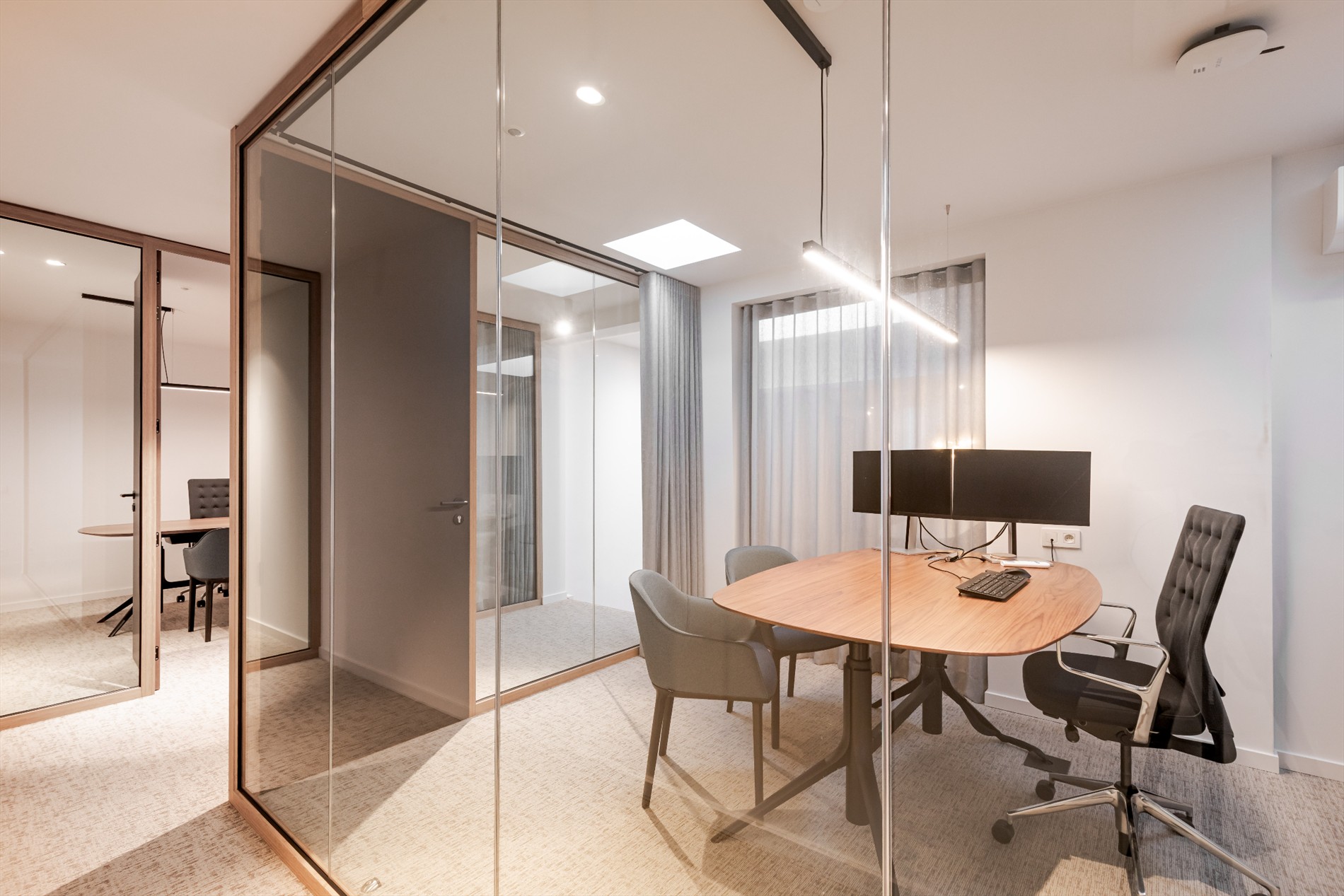 Commercial for rent in Leuven - photo 5