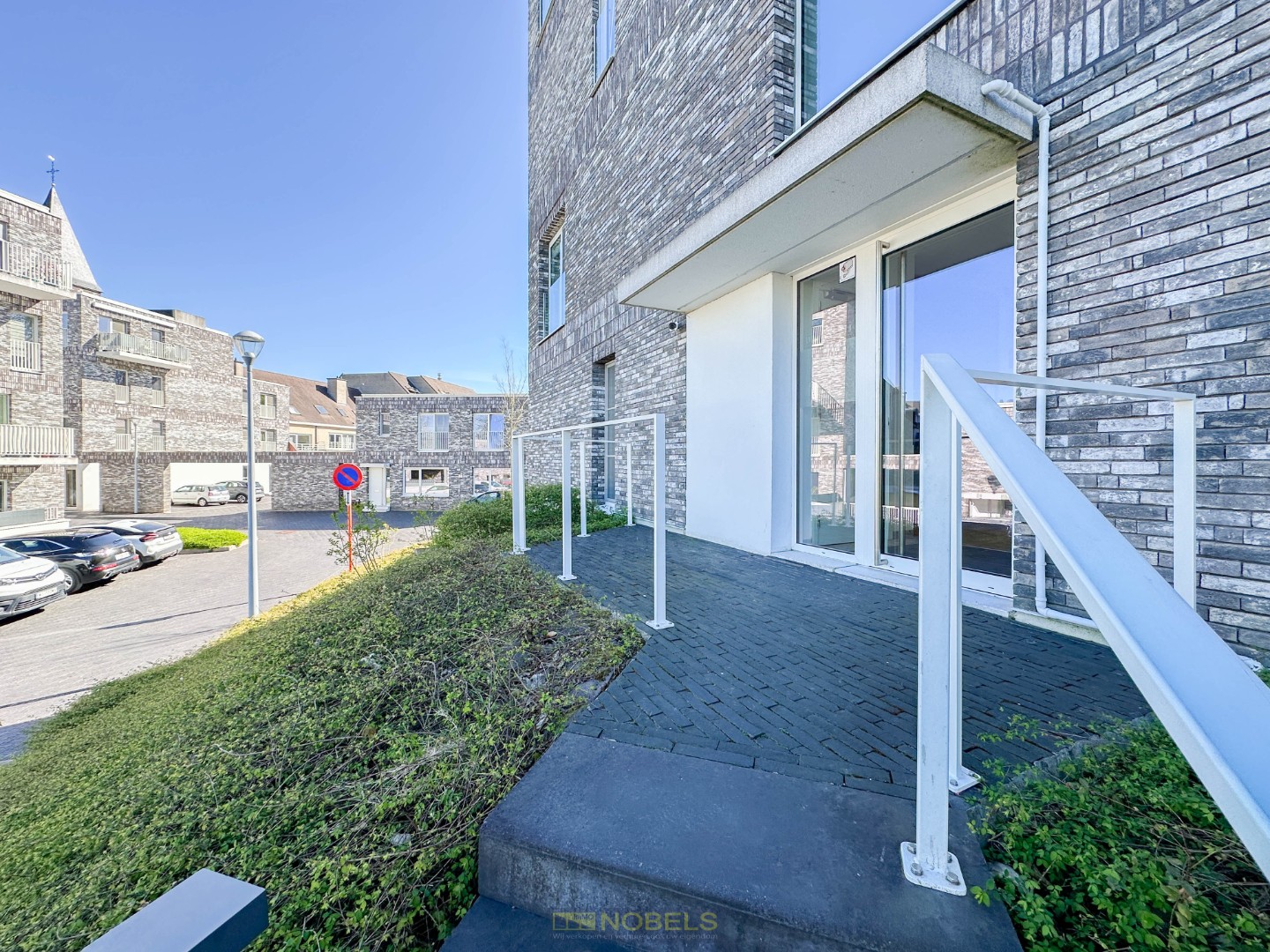 À vendre, appartement lumineux avec grande terrasse et emplacement de parking à Gavere. - photo 4