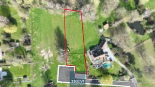 SOUS OFFRE - VISITES SUSPENDUES Saintes, dans un environnement campagnard privilégié et profitant de magnifiques vues sur la campagne et les...