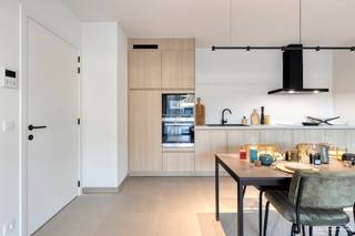 In het centrum van Anzegem, vlak bij de kerk, ontdek je dit lichtrijke tweeslaapkamerappartement in het nieuwbouwproject L’Eglize. Terwijl...