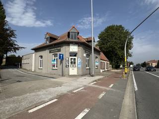 Commercieel ingesteld? Zin om een eigen zaak uit te bouwen?Wij bieden u op een topligging de mogelijkheid om een eigen zaak uit te bouwen. Het...