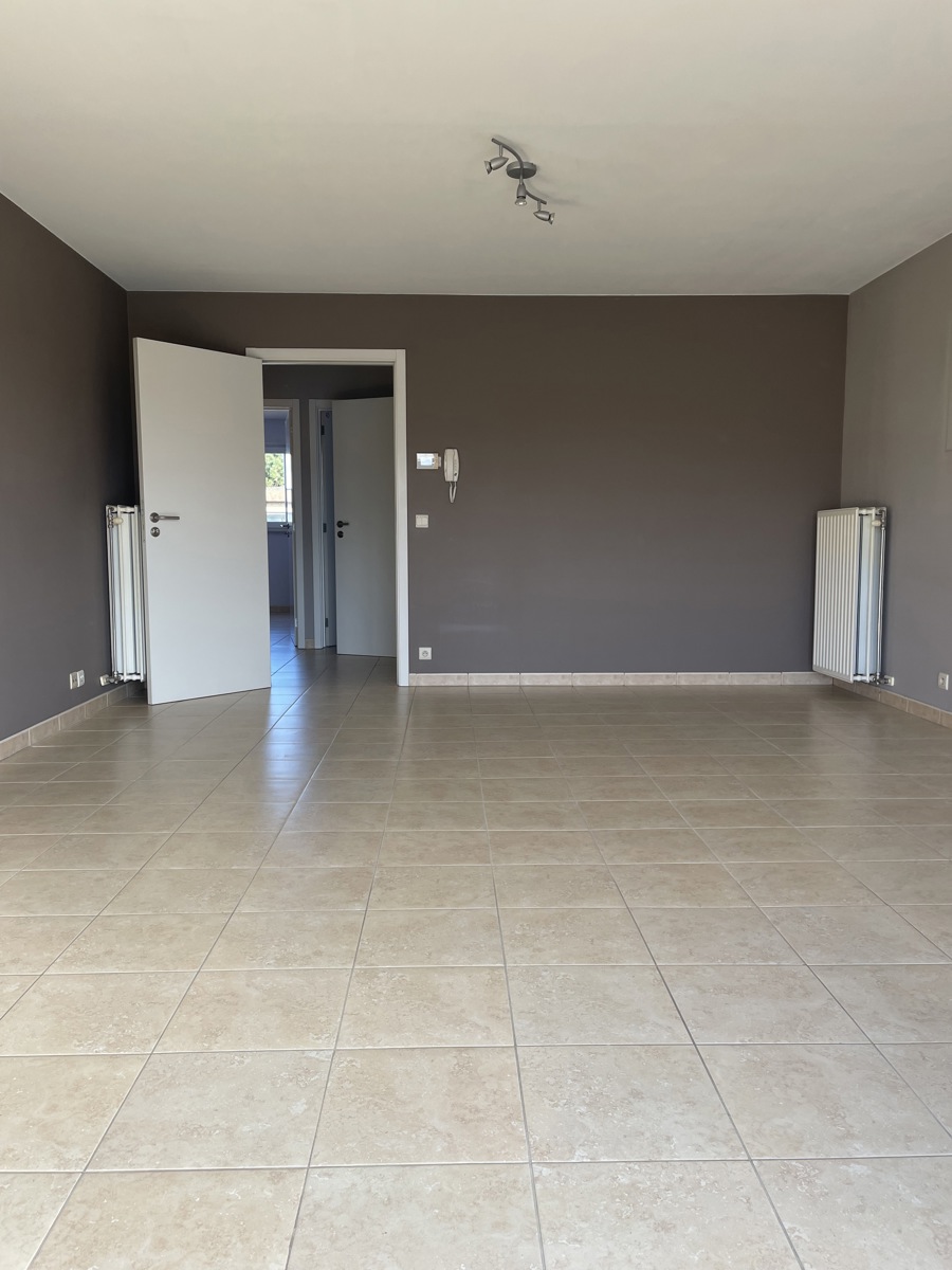 Twee-slaapkamerappartement te huur in Denderleeuw - foto 4