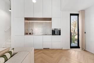 Te koop: stijlvol high end dakappartement in het centrum van Vilvoorde, op wandelafstand van scholen, park, openbaar vervoer en het treinstation.Dit...