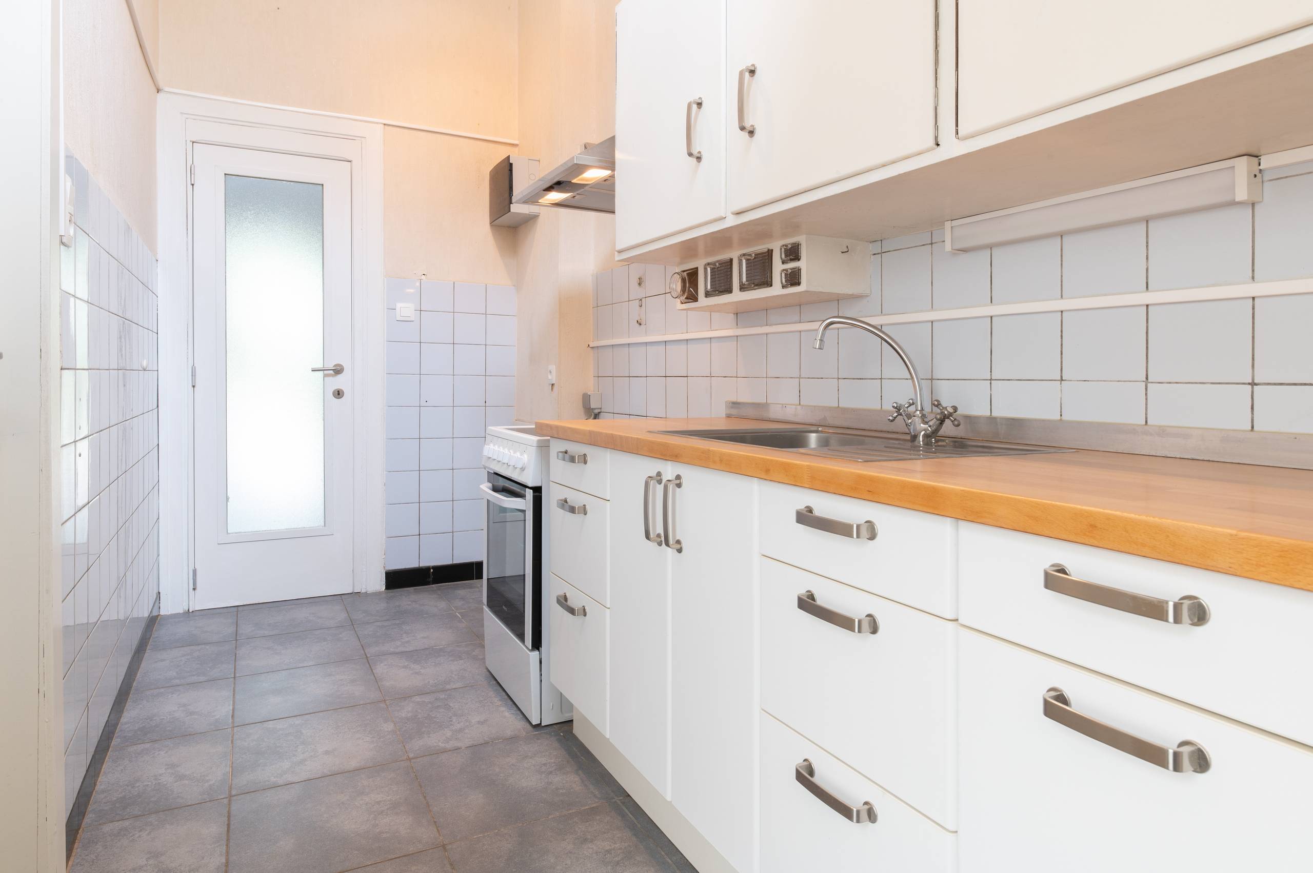Stadswoning met twéé slaapkamers en tuin te Sint-Niklaas - foto 5