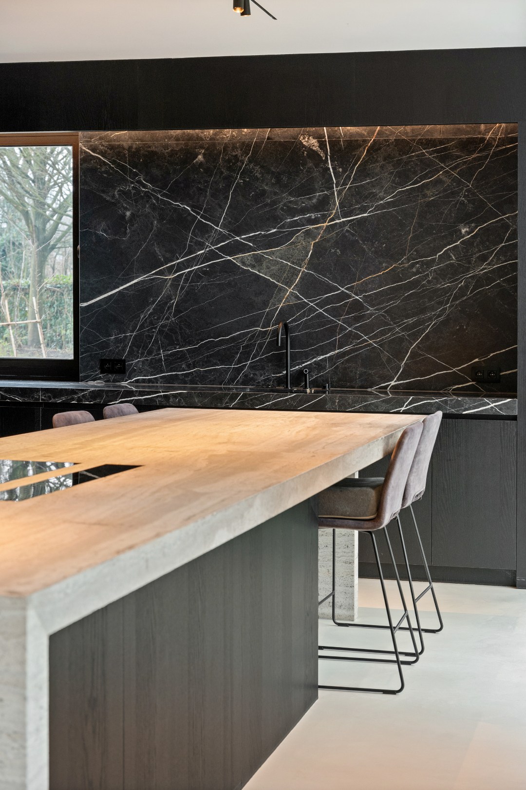 Exclusieve gerenoveerde villa met zwembad en topafwerking - foto 4