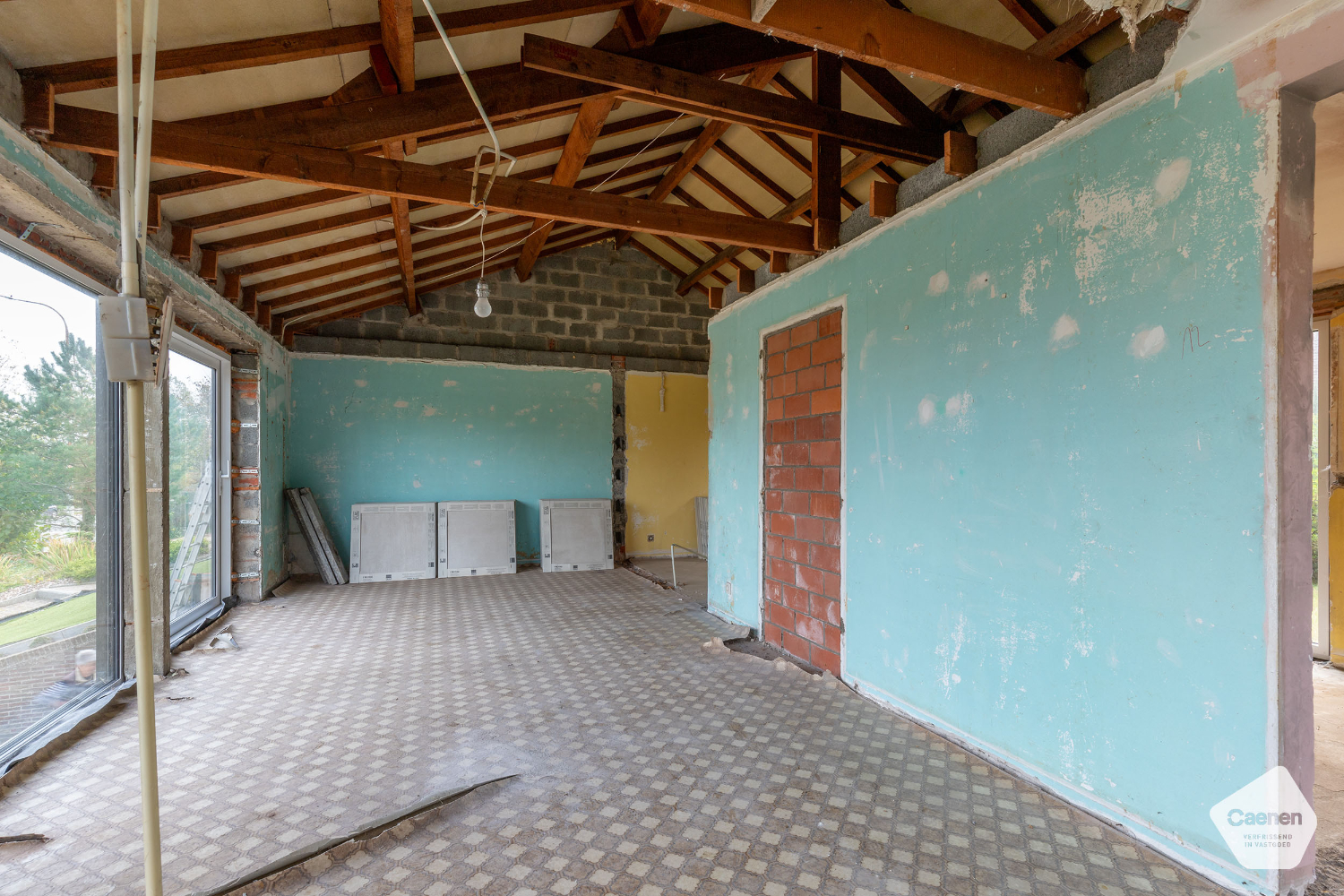 Fantastisch gelegen renovatieproject met veel potentieel - foto 4