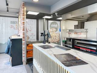 Commercial à vendre à Aartselaar