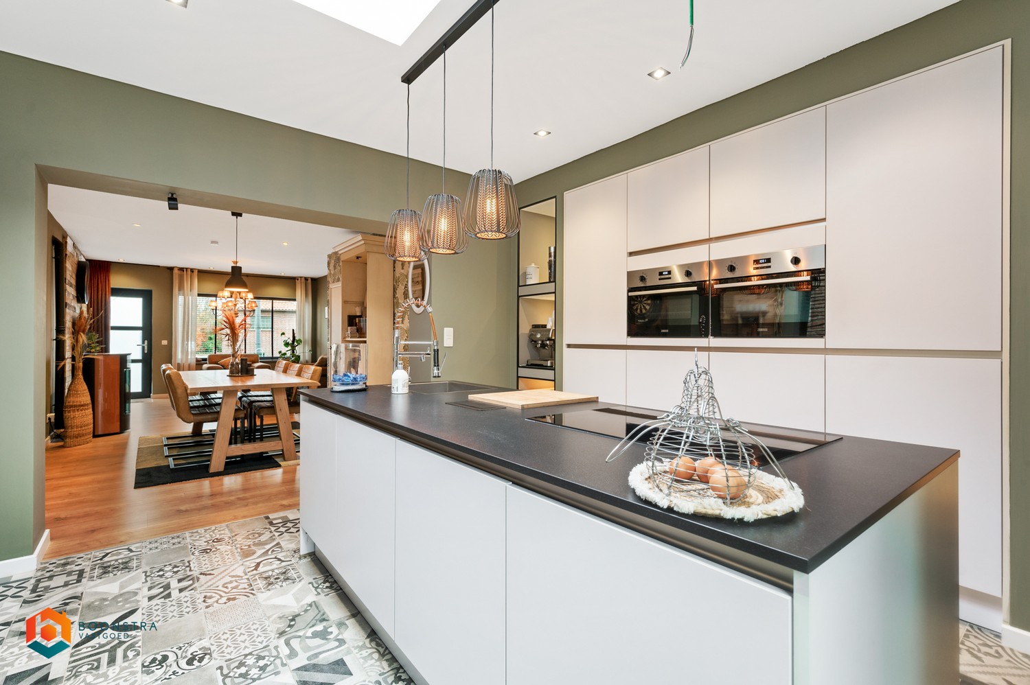 Gerenoveerde woning met 3 slaapkamers - foto 2