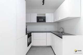 Gerenoveerde woning (145 m²) met 4 slaapkamers in Antwerpen (2060). Hier woon je op een levendige locatie, op wandelafstand van Park Spoor Noord. Je...