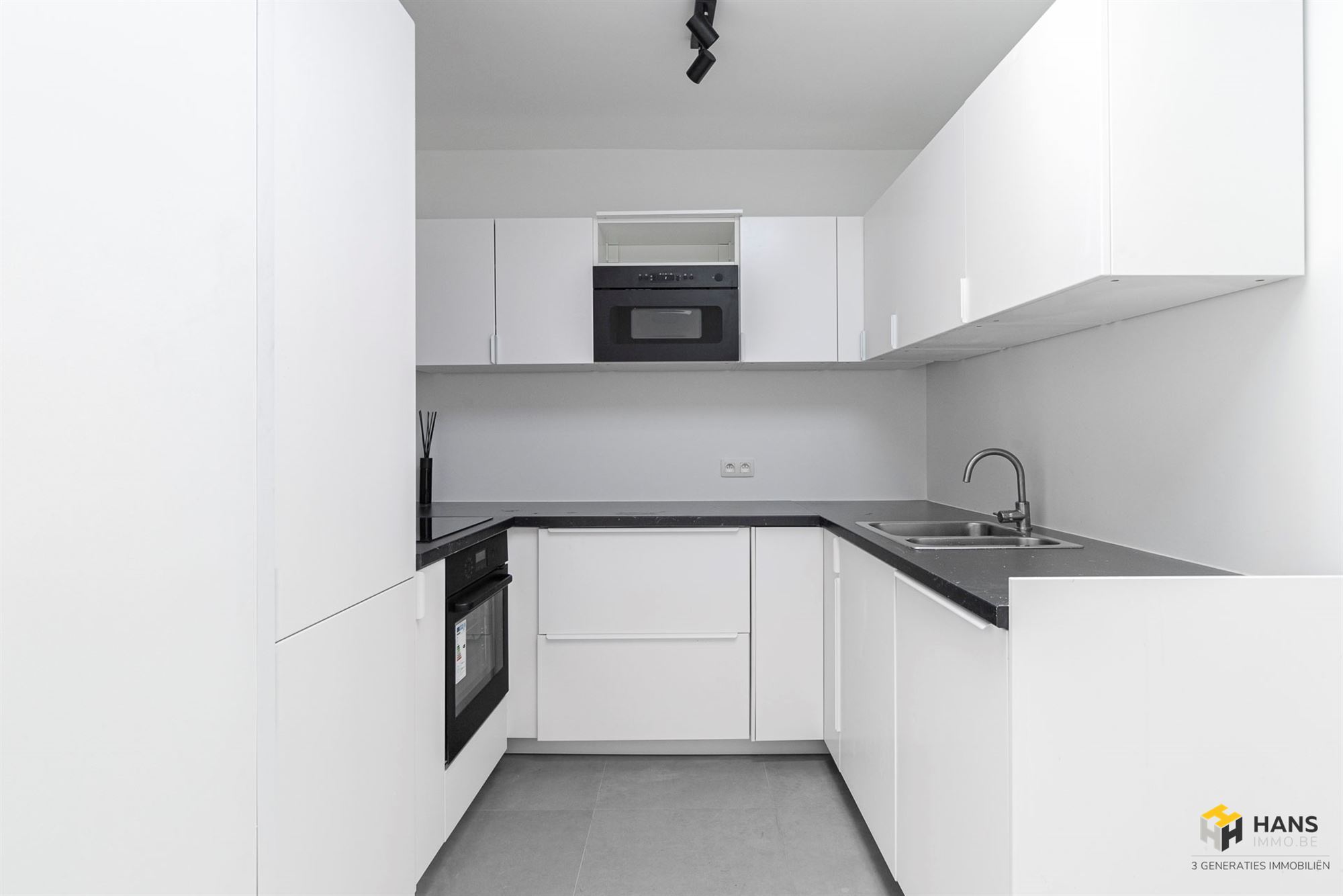 Gerenoveerde woning (145 m²) met 4 slaapkamers in Antwerpen (2060) - foto 3