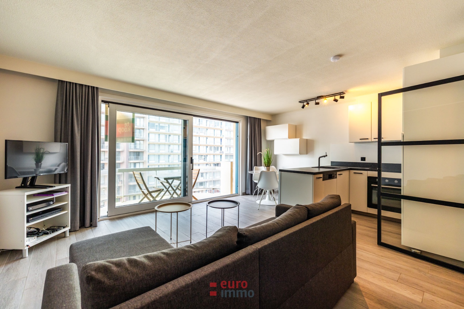 Prachtig gerenoveerde studio met slaaphoek op een héél rustige ligging! - foto 4