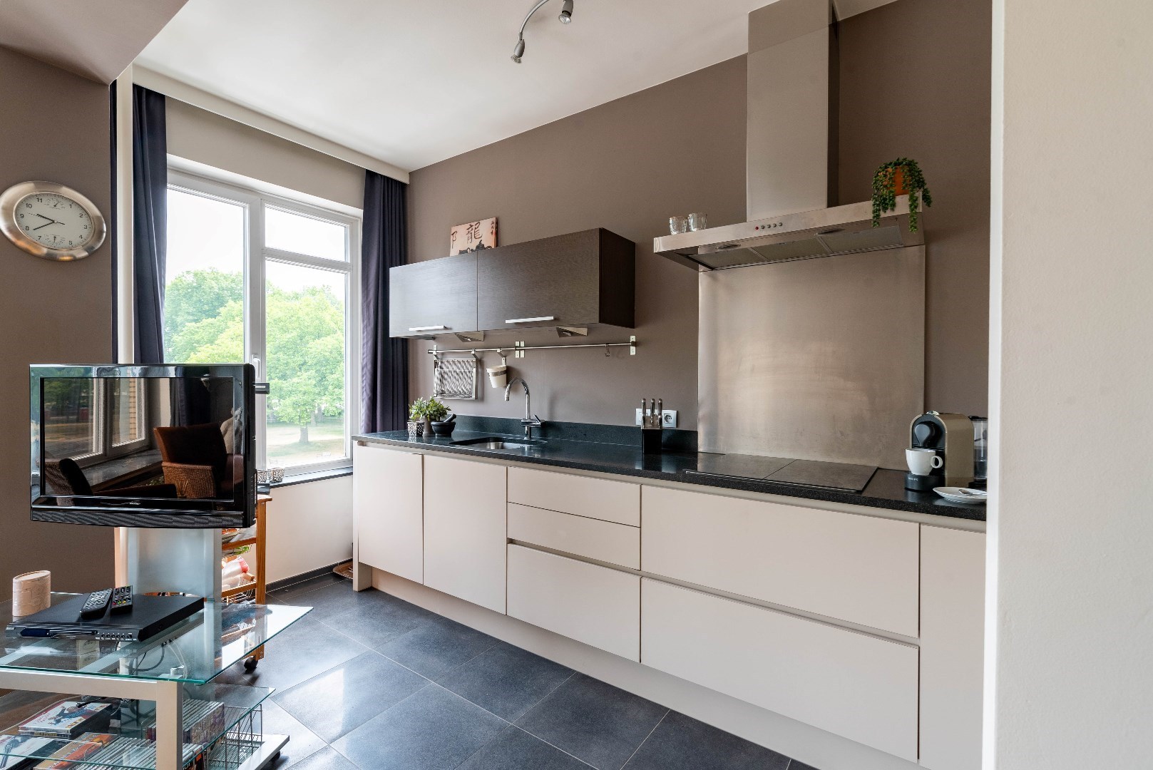 Gemeubeld 1-slaapkamer appartement - foto 5