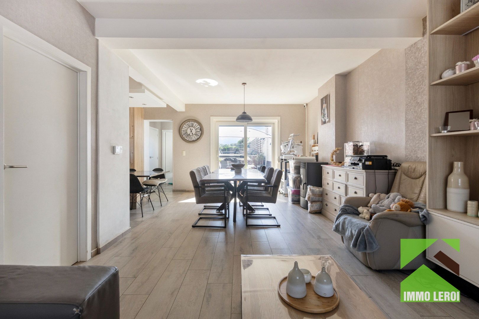 Instapklare gezinswoning met 3 slaapkamers, zwembad en energiezuinige technieken - foto 4