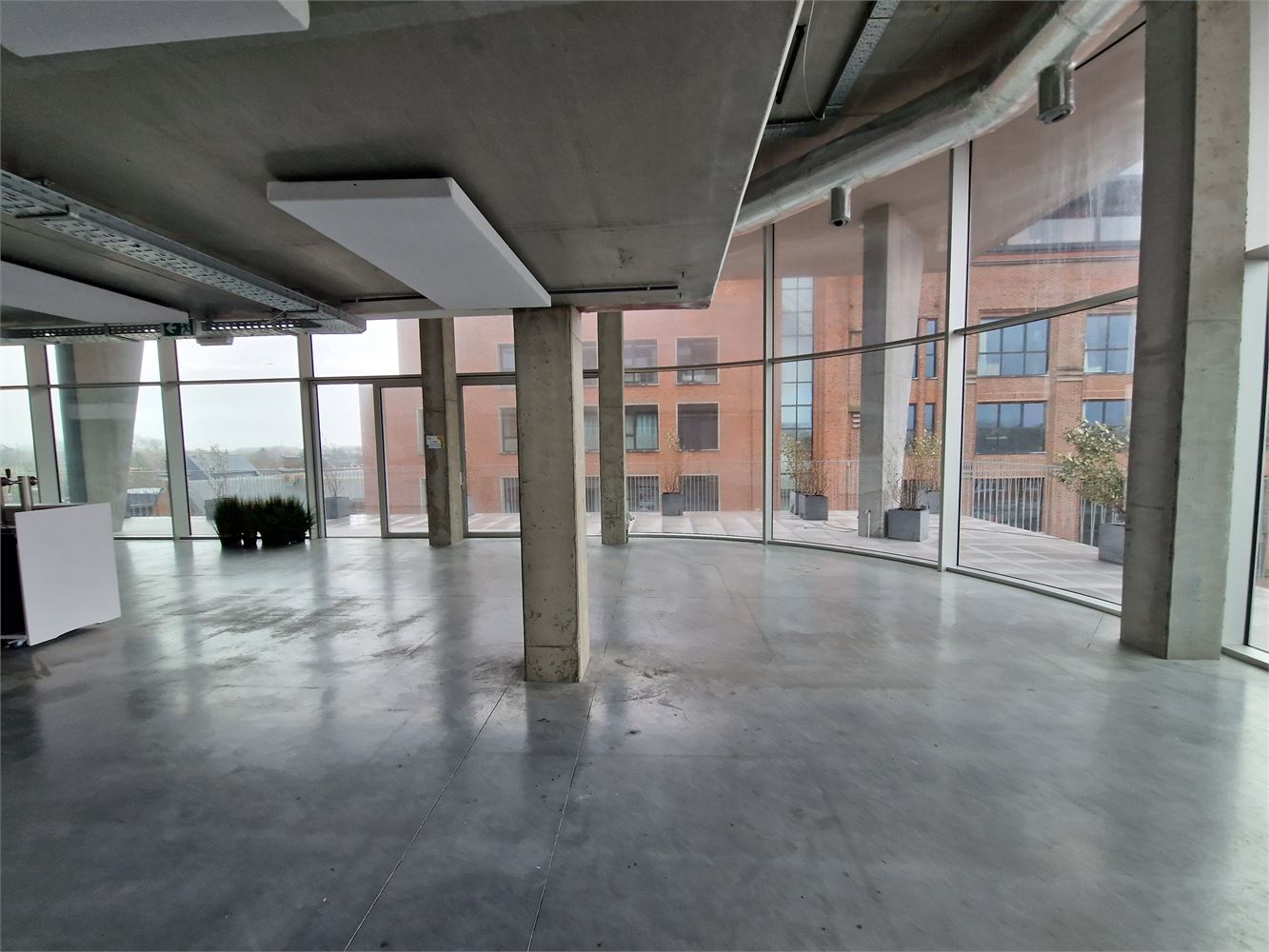 RECENTE COMMERCIËLE UNITS NABIJ ALBERT HEIJN - foto 2