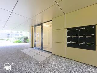 OPGELET: om dit pand te huren of bezichtigen vragen wij steeds eerst een virtueel bezoek te brengen aan het pand. Ga hiervoor naar www.rosseel.be en vul de referentie XF476 in in het veld ‘zoek’ bovenaan rechts. Kies dan ‘360°’. De website helpt je nu verder voor de volgende stappen.<br /><br />Dit appartement ligt in het Tribecacomplex aan de Nieuwevaart en situeert zich op de 4de verdieping. <br />De indeling gaat als volgt: inkomhal met gastentoilet, berging met de technische installaties, volledig geïnstalleerde open keuken met toestellen, zonneterras, 2 slaapkamers en een badkamer voorzien van een tweede toilet, dubbele wastafel en inloopdouche. <br />Tevens hoort een kelderberging en ondergrondse autostaanplaats toe aan het appartement en is in de huurprijs inbegrepen. <br /><br />Het is afgewerkt met uitstekende materialen en geniet van veel lichtinval, de keuken, badkamer en slaapkamer. De slaapkamers genieten van zich op de gemeenschappelijke tuin. <br /><br />In de nabijheid van de residentie er detailhandel waaronder een Lidl en een Delhaize. <br /><br />De gemeenschappelijke kosten bedragen € 100,00 per maand, EGW met aparte tellers. Beschikbaar vanaf 01/09/2026