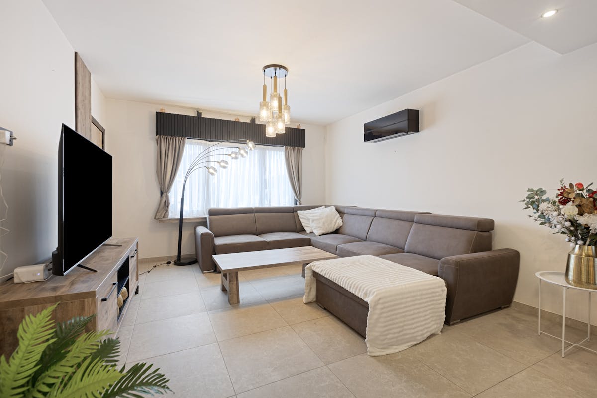 Open huis met 3 slaapkamers en ruime tuin in Brecht. - foto 5