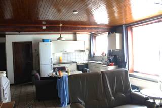 Laagbouw ééngezinswoning met tuin en garage, gelegen in het landelijke Wuustwezel. Alle voorzieningen zoals winkels, scholen,...