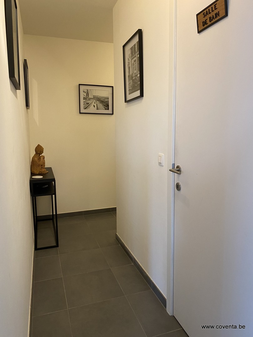 Bel appartement avec terrasse et garage à louer - photo 4
