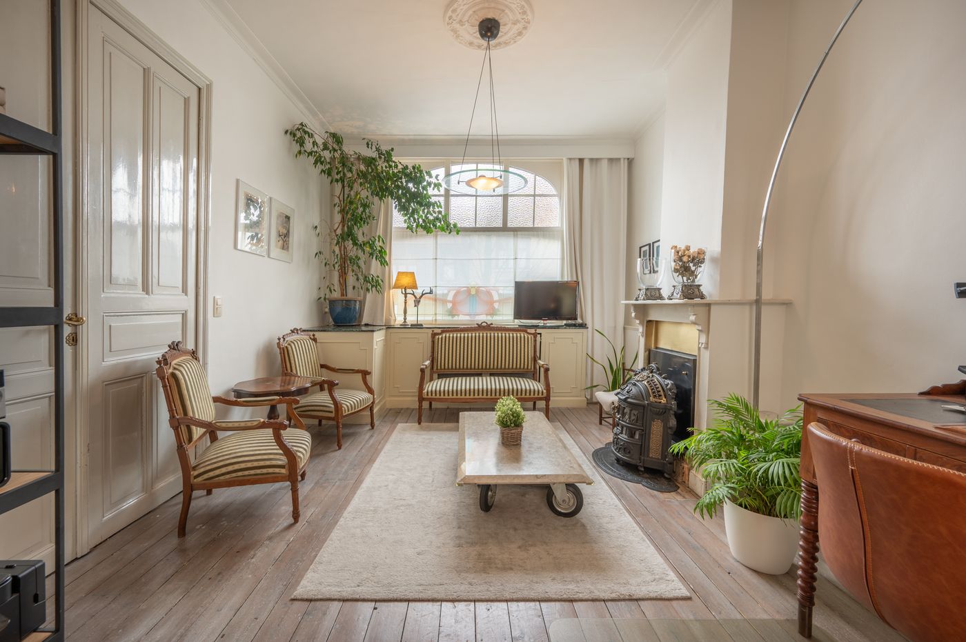 Charmante herenwoning met 4 slaapkamers en stadstuin - foto 5