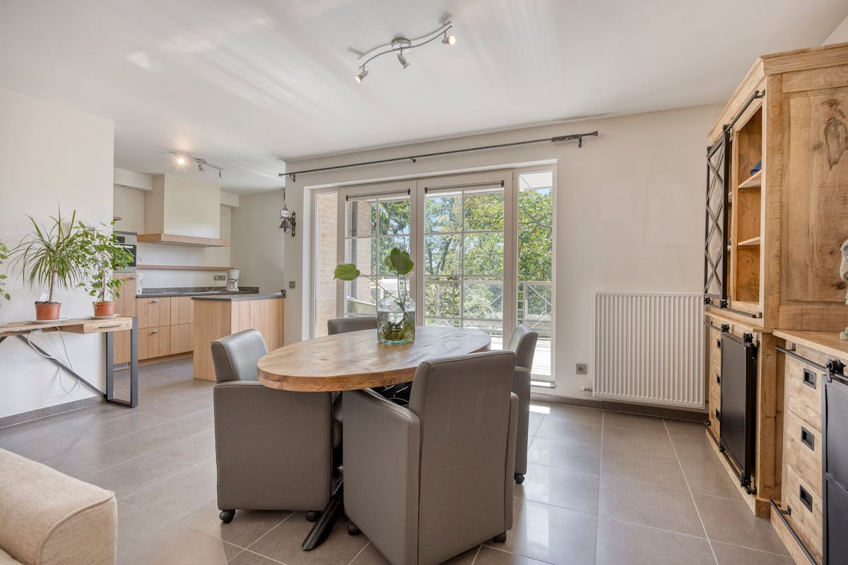 Beautiful park apartment with 2 bedrooms, garage and 2 cellars - photo 4