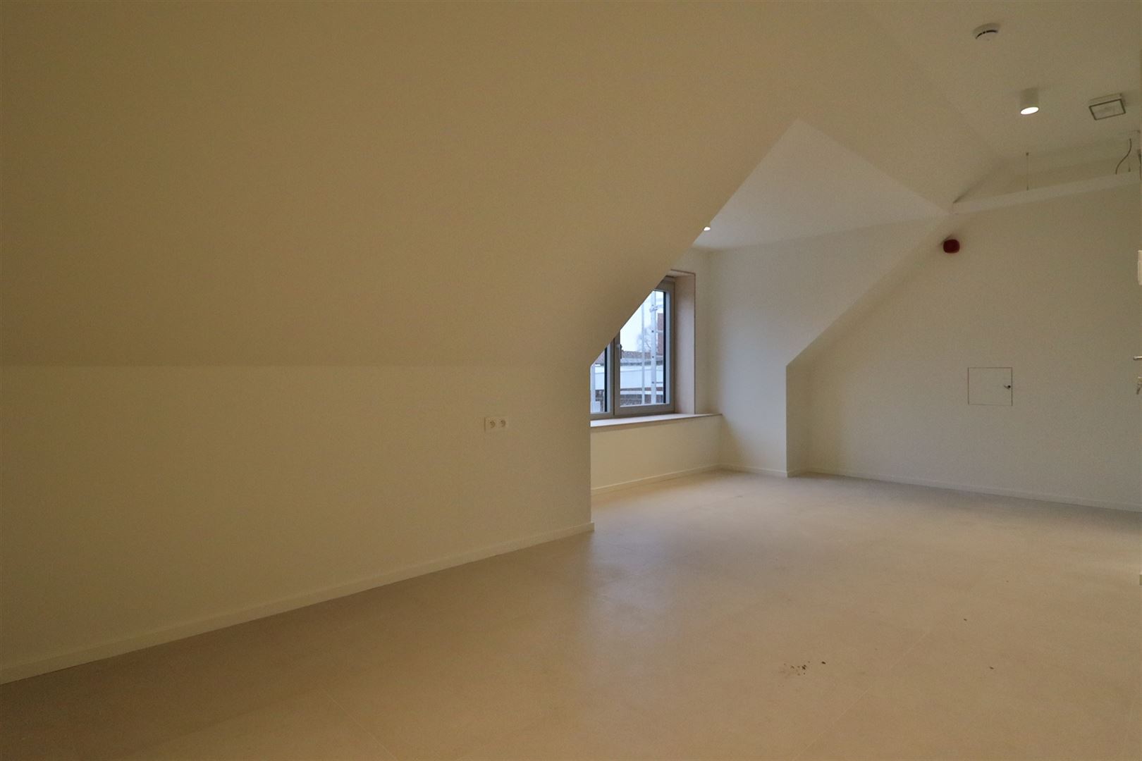 Appartement à vendre à Courtrai avec 4 chambres - photo 3