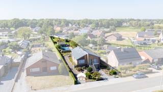 jaren ’70 woning ligt op een mooi perceel van 20 are, in een rustige en kindvriendelijke straat net buiten het centrum van Meeuwen. Op amper 1 km...