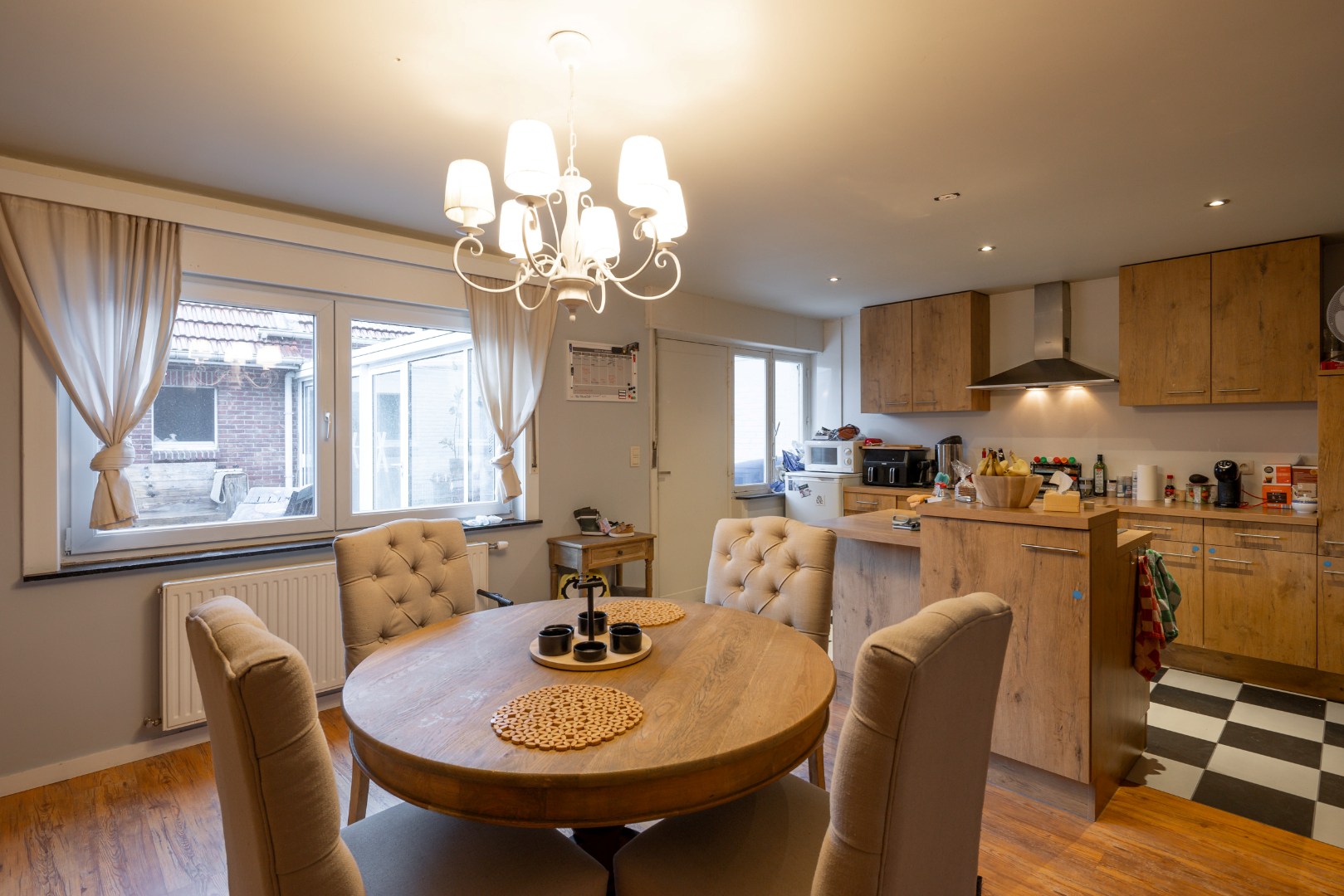 Knappe instapklare woning te koop in Peer! - foto 4