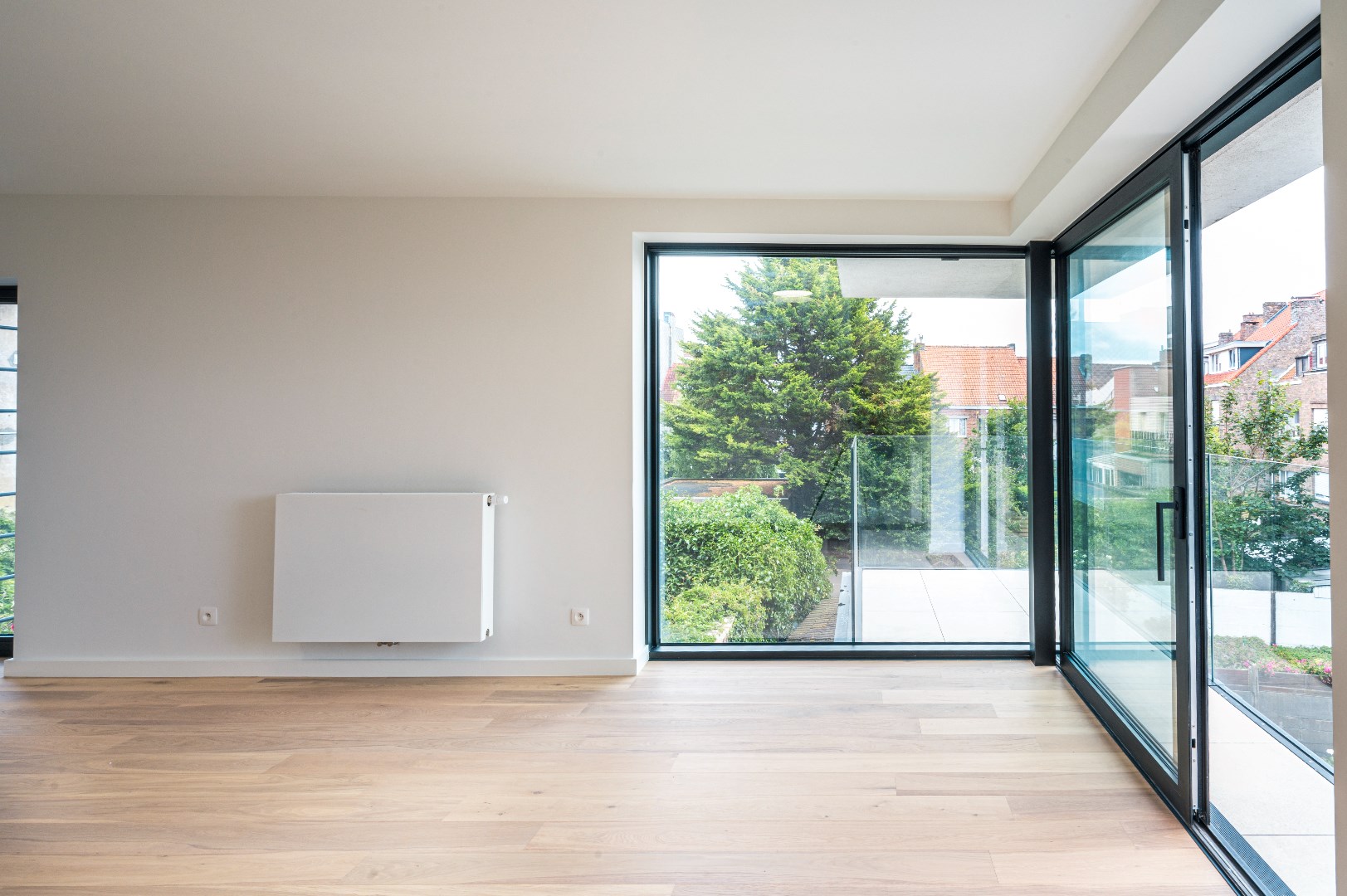 Vernieuwbouw – Luxueuze appartementen in een standingvol gebouw met glorieuze gevel op een boogscheut van het strand te Mariakerke! - foto 4