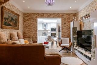 Maison de ville avec 4 chambres dans le quartier BloemekenswijkMobiscore : 9/10Cette maison est située dans une rue calme du quartier Bloemekenswijk,...