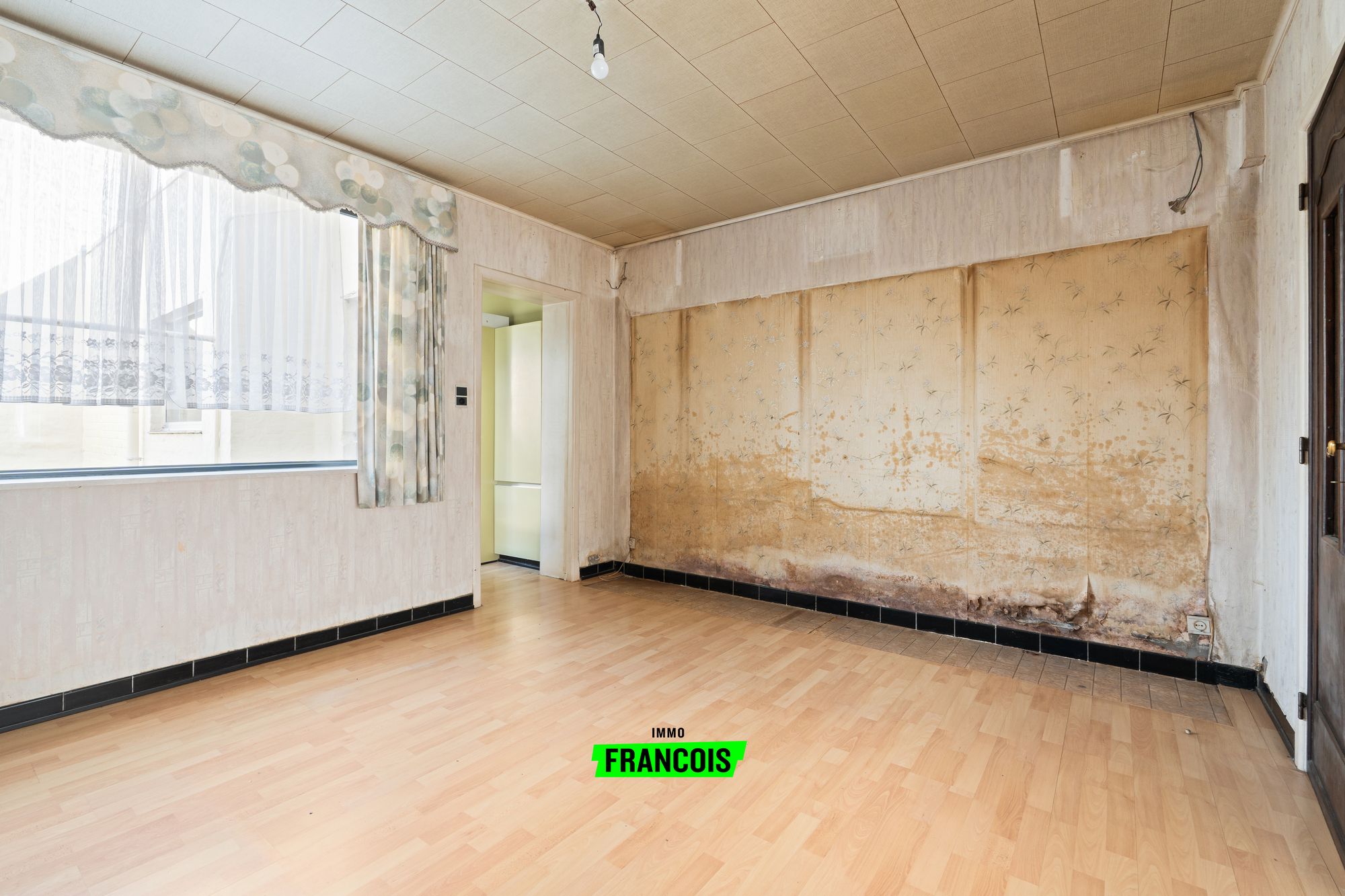 Ruime gezinswoning met vier slaapkamers in het Westerkwartier te Oostende. - foto 5