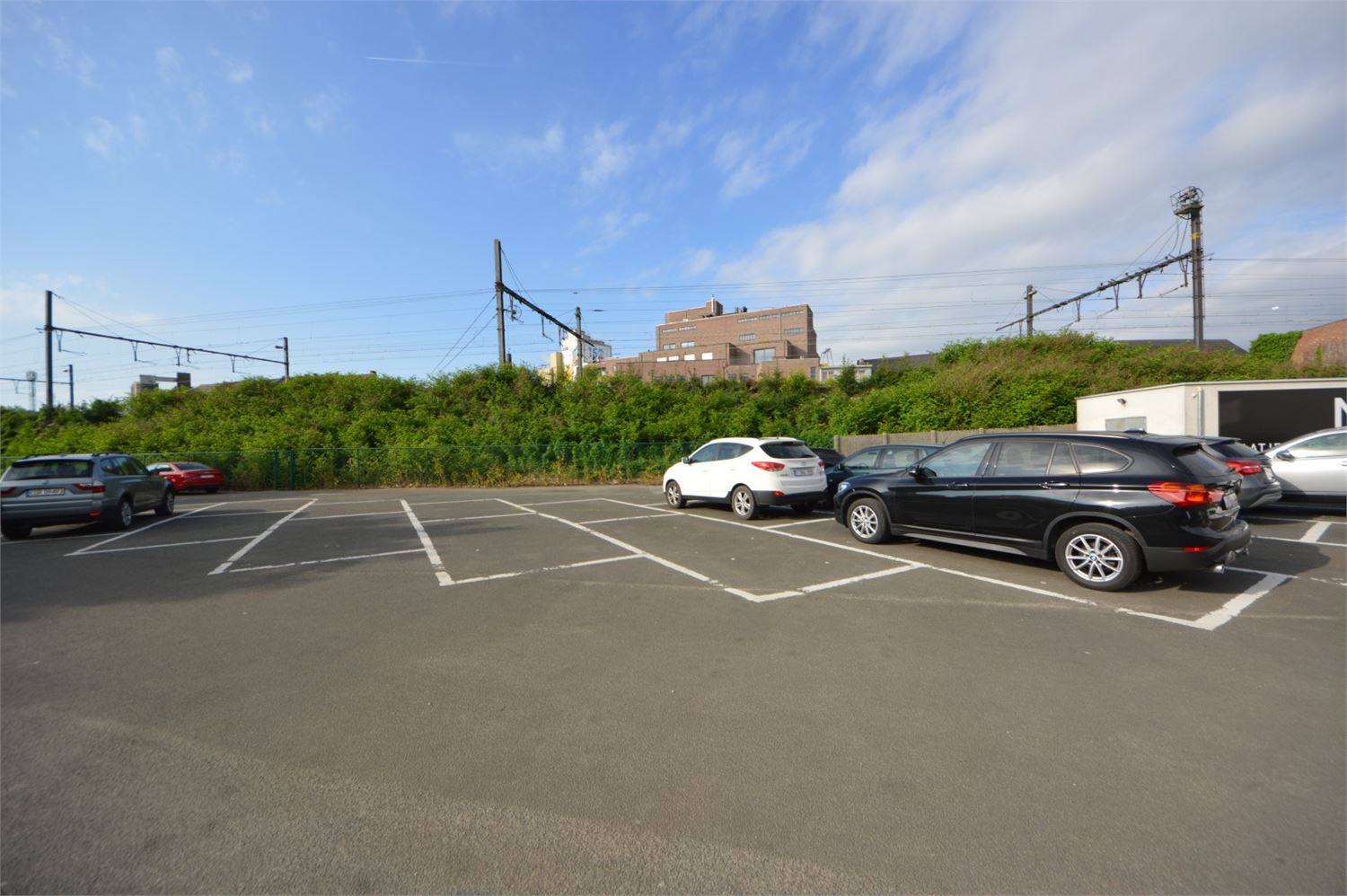 MULTIFUNCTIONELE RUIMTE 400 M2 MET PRIVE PARKING - foto 3
