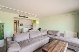 Appartement lumineux avec 2 chambres et terrasses avant et arrière à vendre au Zeedijk 261b à Middelkerke ! Cet appartement, situé au quatrième...