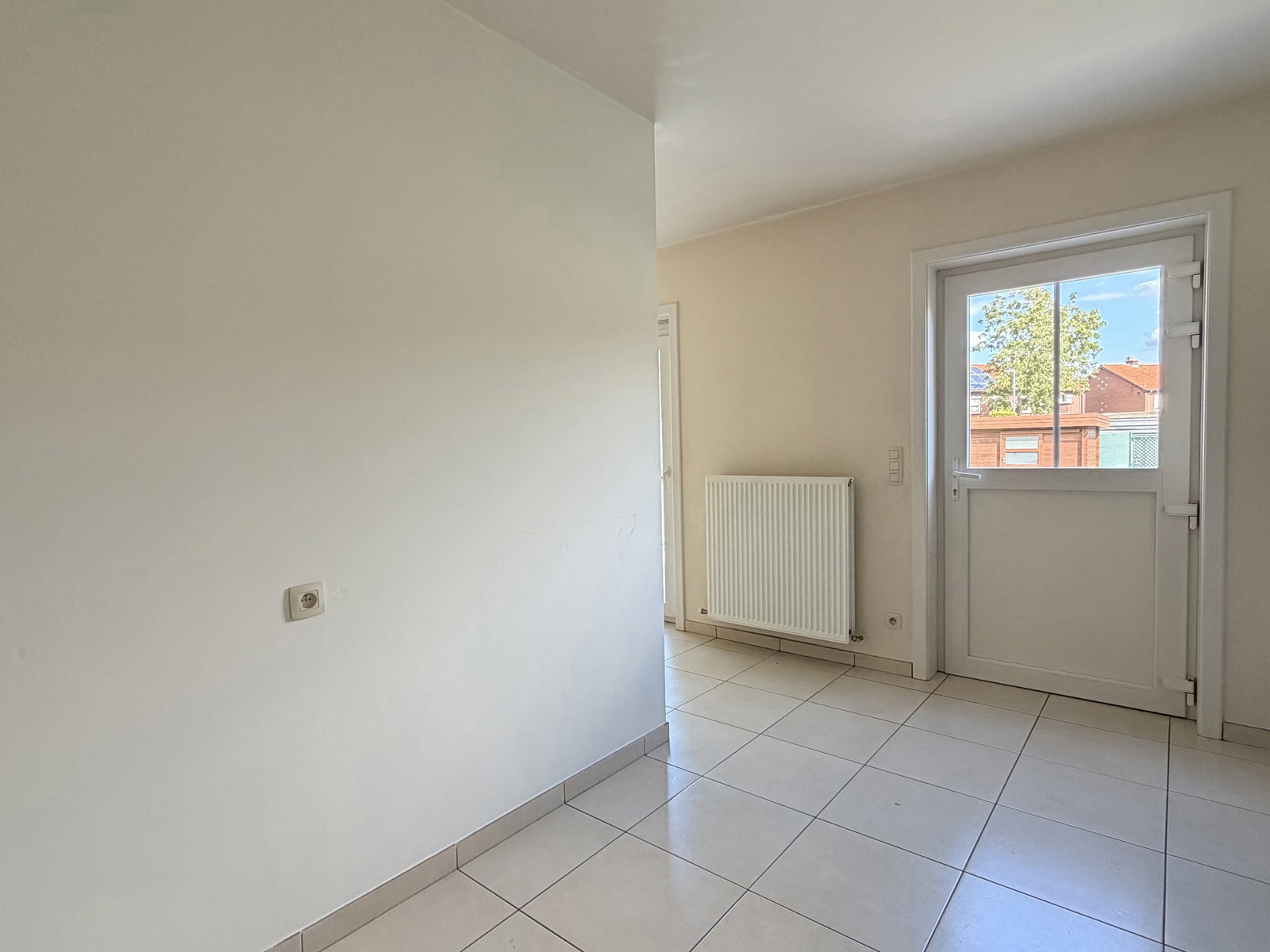 Prachtige woning met 3 slpk en tuin op toplocatie te Morkhoven! - foto 5