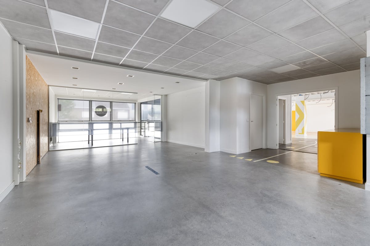 Veelzijdig pand te koop op zichtlocatie in Roeselare - foto 3