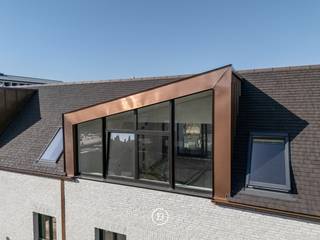 In this bright apartment on the second floor, the south and west orientation provide optimal light and a pleasant living environment. With...