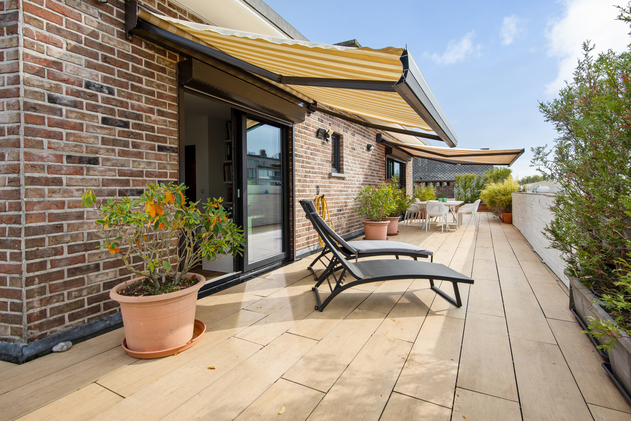 Uitzonderlijk ruim penthouse met zonnig zuid-terras - foto 4