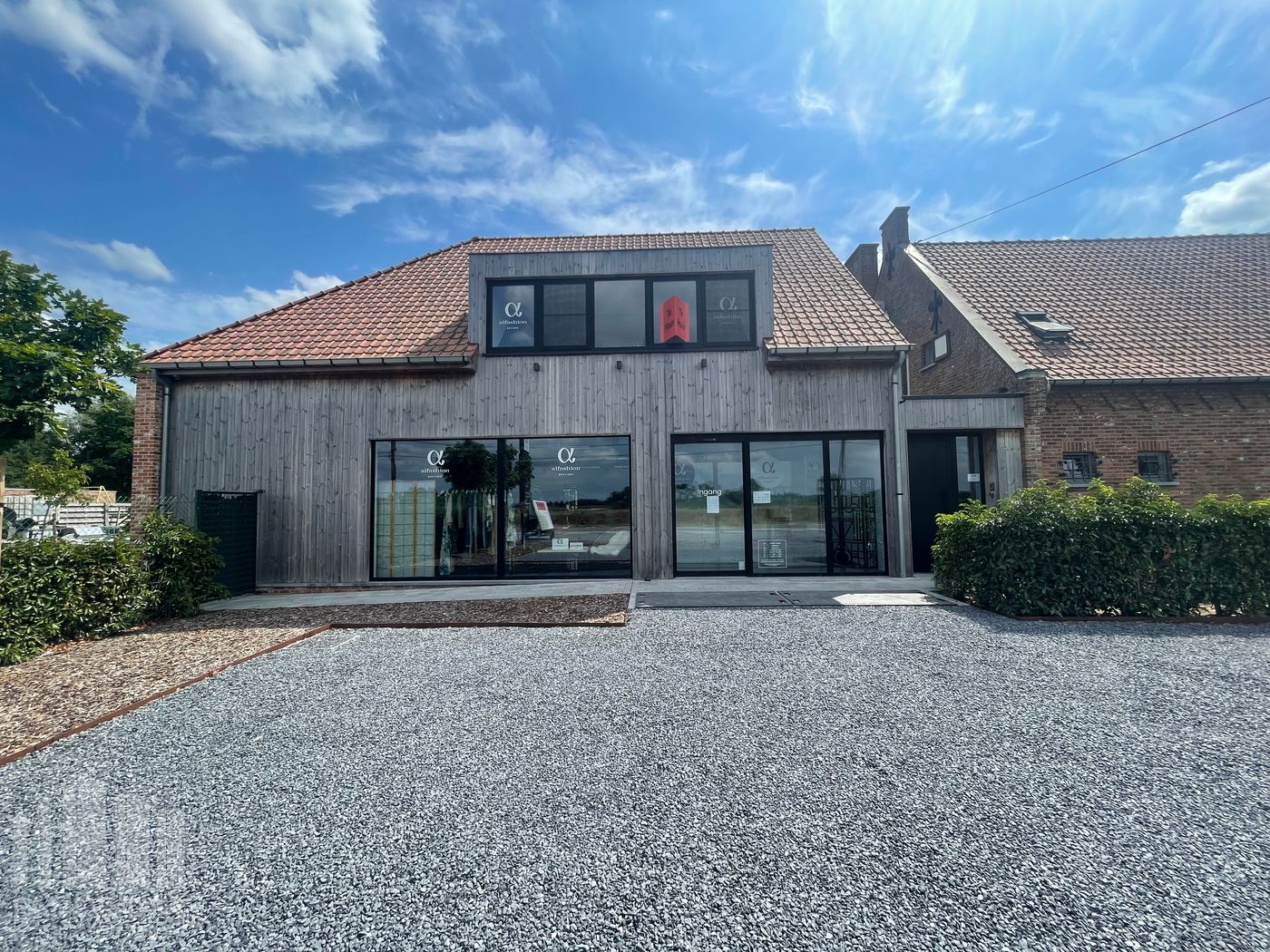 Instapklaar en modern kantoor van 110 m² met terras te Deinze - foto 5