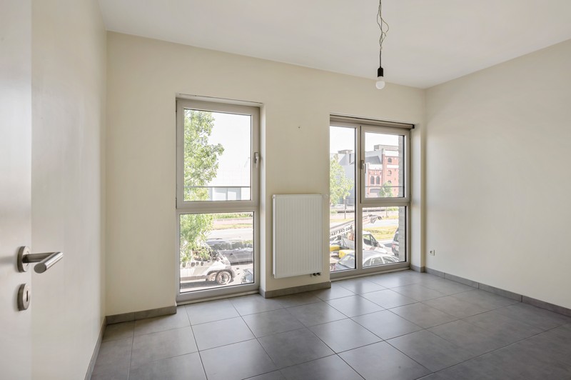 Instapklaar 2-slaapkamerappartement met terras nabij het centrum van Antwerpen - foto 4