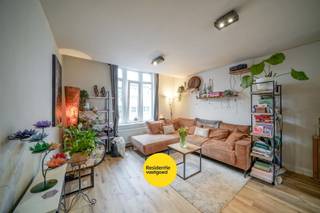 Op zoek naar een instapklaar appartement op een een rustige maar centrale ligging? Dit smaakvol gerenoveerde appartement op de tweede...